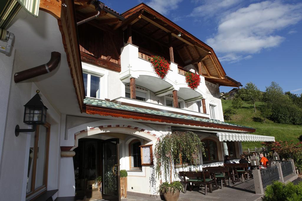 Hotel Hubertusstube Laion Exterior foto